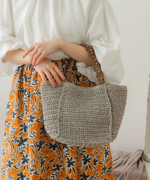 RODE SKO(ロデスコ)の「フリルハンドルペーパーバッグ(かごバッグ・レディース・グレー/ナチュラル/ベージュ・ONE)」の14枚目の写真