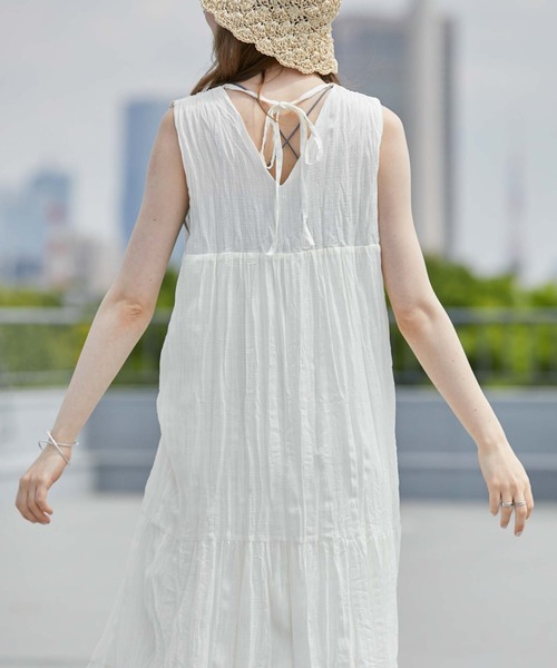 archives(アルシーヴ)の「ワッシャーノースリワンピース(ワンピース・レディース・レンガ/ブラック/パープル/アイボリー・MEDIUM)」の16枚目の写真