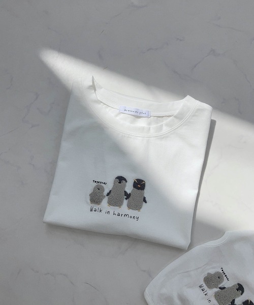 AS KNOW AS plus（アズノゥアズプラス）の「〇3匹ぽこぽこアニマルTシャツ（Tシャツ/カットソー・レディース・ホワイト系/ブラック系/ベージュ系/サックスブルー系/ホワイト系1/ブラック系1/ミント/ペールイエロー/ホワイト系2/ベージュ系2/ネイビー系2/ブルー系2/ホワイト系3/ブラック系3/ベージュ系3/グリーン系3/ホワイト系4/ブラック系4/ブルー系4/イエロー系4/ホワイト系5/ブラック系5/ベージュ系5/ブルー系5/ホワイト系6/ブラック系6/ベージュ系6/ブルー系6/ホワイト系7/ベージュ系7/グリーン系7/ブラック系7・FREE）」の2枚目の写真