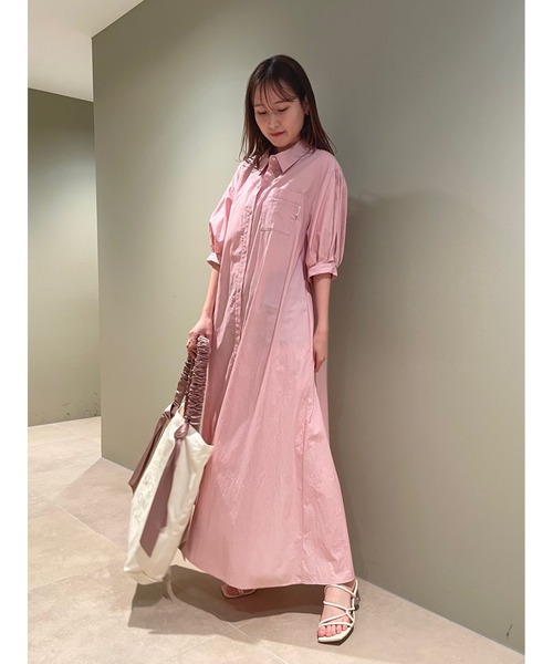 新品未使用！SNIDEL 【スナイデル】ボリュームスリーブシャツワンピース SNIDEL（スナイデル）の「ボリュームスリーブシャツワンピース