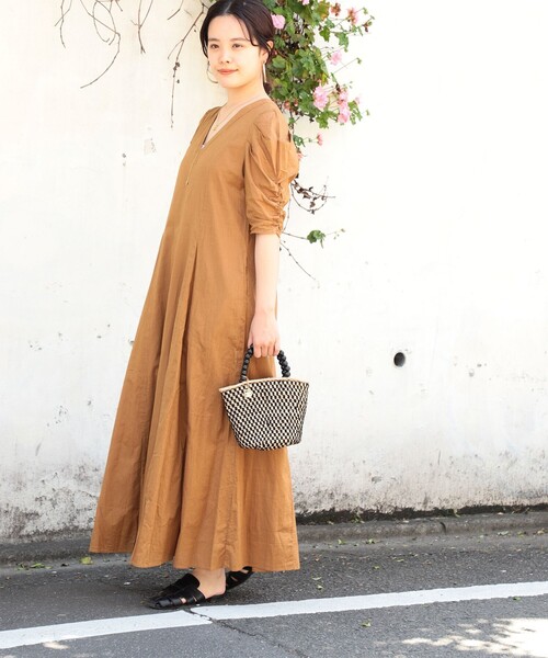 Ray BEAMS（レイビームス）の「Larone / ビーズ ハンドル バッグ（かごバッグ・レディース・ブラック/グリーン・ONE SIZE）」の4枚目の写真