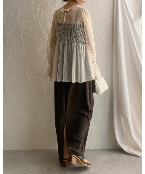 She's Closet（シーズクローゼット）の「カップ付きハイウエストダブルストラップIラインタイトロングキャミワンピース（ワンピース・レディース・グリーン/ブラック/モカ/オートミール/グレイッシュブルー/セージグリーン/チャコール/ダークブラウン・FREE）」の12枚目の写真