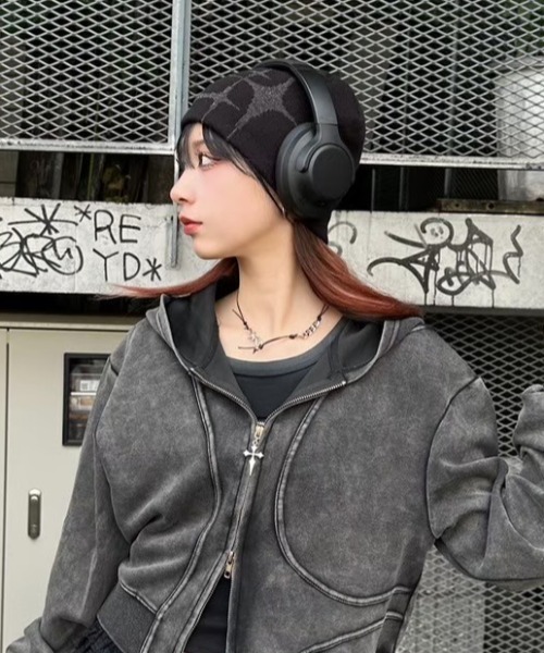 XU(エックスユー)の「【Never mind the XU】design beanie 2 / 【ネバーマインド ザ エックスユー】デザインニット帽子(ニットキャップ/ビーニー・メンズ・アイボリー/ブラック/グレー・ONE SIZE)」の9枚目の写真