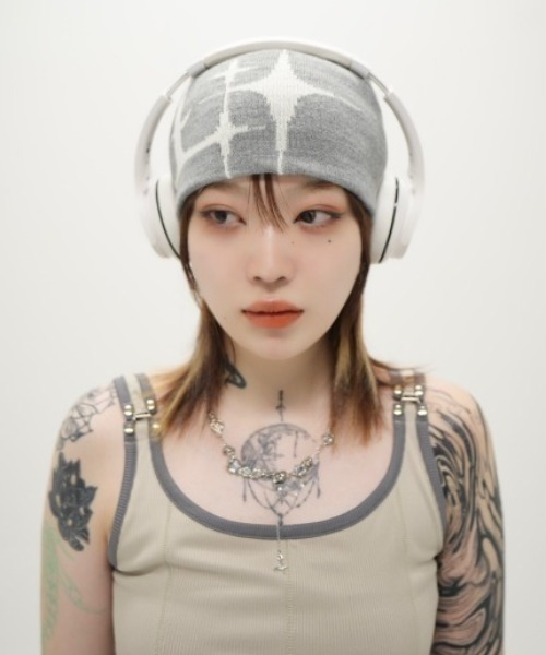 XU(エックスユー)の「【Never mind the XU】design beanie 2 / 【ネバーマインド ザ エックスユー】デザインニット帽子(ニットキャップ/ビーニー・メンズ・アイボリー/ブラック/グレー・ONE SIZE)」の21枚目の写真