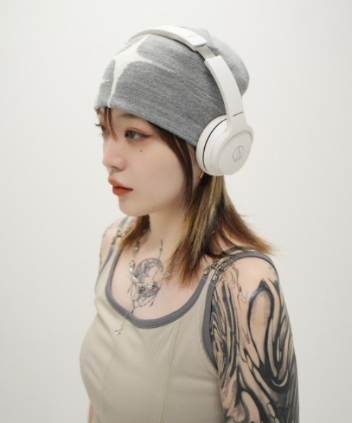 XU(エックスユー)の「【Never mind the XU】design beanie 2 / 【ネバーマインド ザ エックスユー】デザインニット帽子(ニットキャップ/ビーニー・メンズ・アイボリー/ブラック/グレー・ONE SIZE)」の22枚目の写真