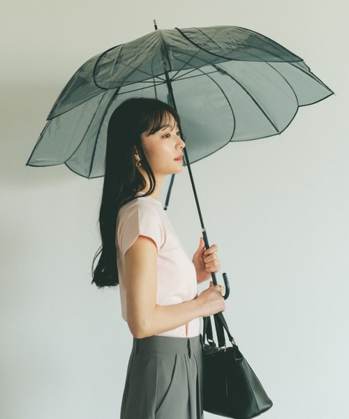 VANNIE U（ヴァニーユー）の「クリアフラワーアンブレラ/ビニール傘（長傘・レディース・ホワイト/ピンク/ブラウン/グレー・FREE）」の11枚目の写真