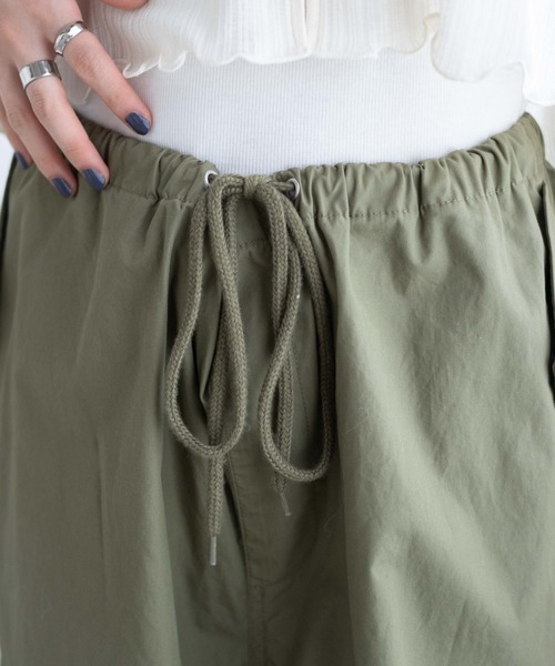 WEGO（ウィゴー）の「WEGO/パラシュートパンツ（カーゴパンツ・レディース・ベージュ/オリーブ/アイボリー/ライトグレー・FREE）」の8枚目の写真