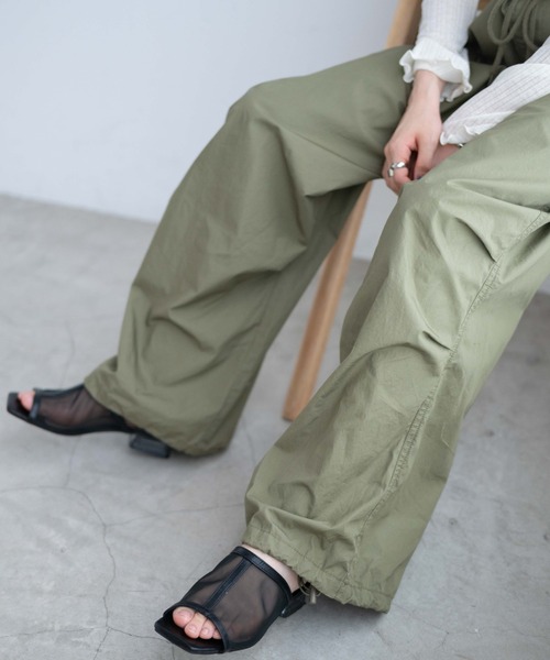 WEGO（ウィゴー）の「WEGO/パラシュートパンツ（カーゴパンツ・レディース・ベージュ/オリーブ/アイボリー/ライトグレー・FREE）」の12枚目の写真