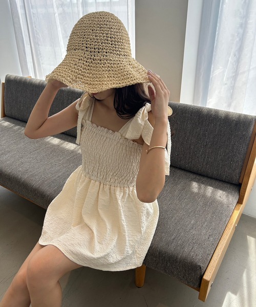 one after another NICE CLAUP(ワンアフターアナザーナイスクラップ)の「肩リボンシャーリングキャミビスチェ/WEB限定色(キャミソール・レディース・チェック/ホワイト系その他/アイボリー/ブラック系その他/ブルー/ホワイト/モカ/ブラック/ブラック×ホワイト・FREE)」の11枚目の写真