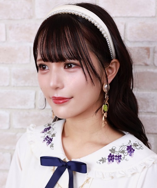 axes femme POETIQUE（アクシーズファムポエティック）の「ヴァンダンジュイヤリング（イヤリング）」 WEAR