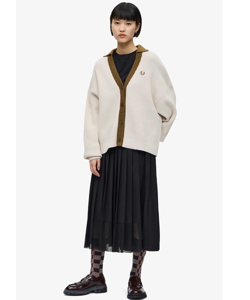 FRED PERRY（フレッドペリー）の「Ribbed Collar Cardigan（カーディガン/ボレロ・レディース・ベージュ・10）」の5枚目の写真