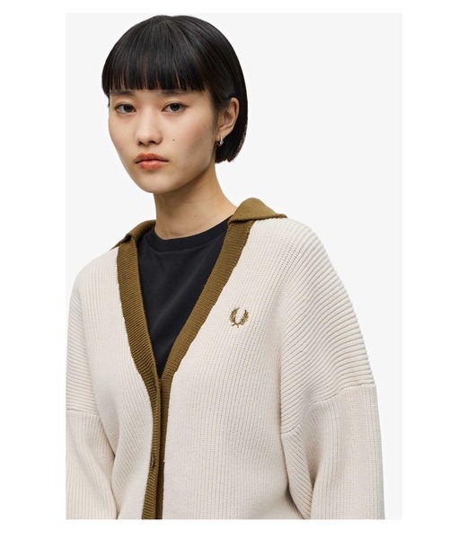 FRED PERRY（フレッドペリー）の「Ribbed Collar Cardigan（カーディガン/ボレロ・レディース・ベージュ・10）」の6枚目の写真