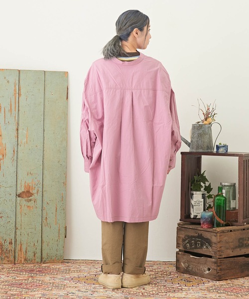 CUBE SUGAR（キューブシュガー）の「無地コットンダンプバンドカラービッグシャツ（シャツ/ブラウス・レディース・グレー/ピンク/ホワイト/ライム/ベージュ・M）」の18枚目の写真