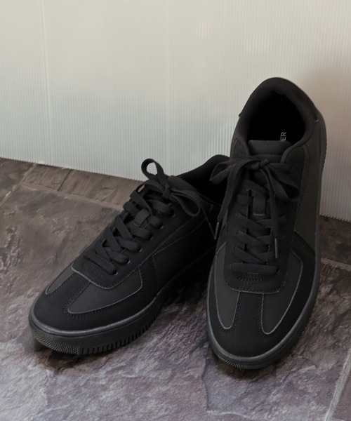 Honeys（ハニーズ）の「ジャーマントレーナースニーカー（スニーカー・レディース・ホワイト系その他/ホワイト/ブラック・L/LL/S/M）」の3枚目の写真