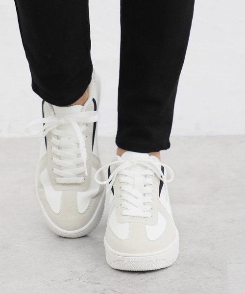 Honeys（ハニーズ）の「ジャーマントレーナースニーカー（スニーカー・レディース・ホワイト系その他/ホワイト/ブラック・L/LL/S/M）」の4枚目の写真