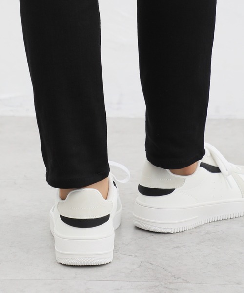 Honeys（ハニーズ）の「ジャーマントレーナースニーカー（スニーカー・レディース・ホワイト系その他/ホワイト/ブラック・L/LL/S/M）」の6枚目の写真