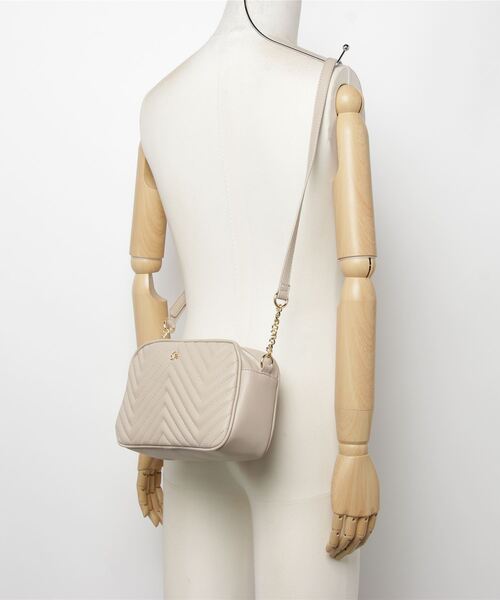 CECIL McBEE（セシルマクビー）の「キルトバッグ　ショルダー（ショルダーバッグ・レディース・ベージュ/ブラック・F）」の6枚目の写真