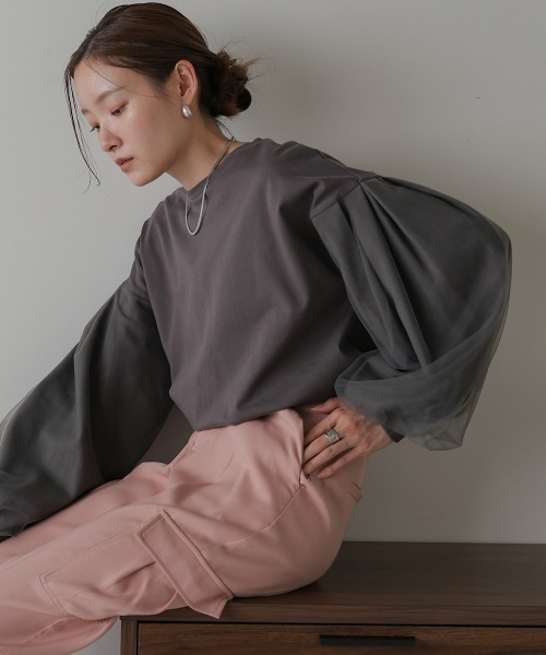 Bab(バブ)の「シアーボリュームスリーブトップス(Tシャツ/カットソー・レディース・チャコールグレー/オフホワイト/ブラック・M)」の14枚目の写真