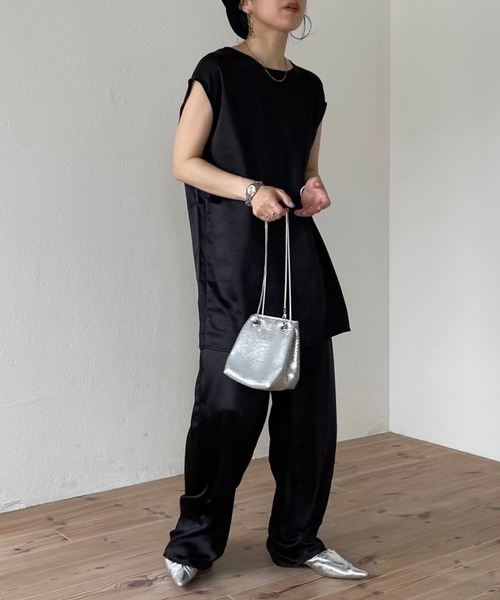 wee9s(ウィークス)の「relax satin pants / リラックスサテンパンツ(その他パンツ・レディース・ホワイト/クリーム/ブラック・FREE/LONG)」の17枚目の写真