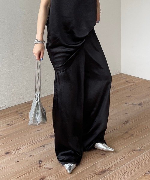 wee9s(ウィークス)の「relax satin pants / リラックスサテンパンツ(その他パンツ・レディース・ホワイト/クリーム/ブラック・FREE/LONG)」の20枚目の写真