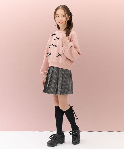 Amourire girl（アムリールガール）の「ハート刺繍/リボンモチーフ 裏起毛ぽわん袖トレーナー/スウェット(130cm～160cm)（スウェット・キッズ・オフホワイト/グリーン/ブラック/ピンク/ホワイト系その他・130cm/140cm/150cm/160cm）」の20枚目の写真