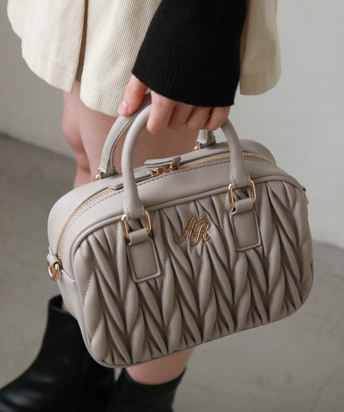 archives(アルシーヴ)の「ウェーブキルトミニボストン(ボストンバッグ・レディース・ブラック/グレー/アイボリー・FREE)」の16枚目の写真