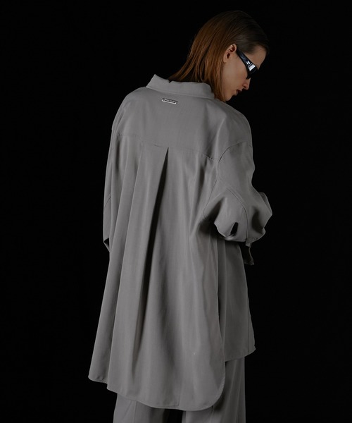 PRANK PROJECT（プランクプロジェクト）の「ウーステッドアシメスリットオーバーシャツ / Worsted Asymmetry Slit Over Shirt（シャツ/ブラウス・レディース・グレー/グレイッシュベージュ/ネイビー・FREE）」の13枚目の写真