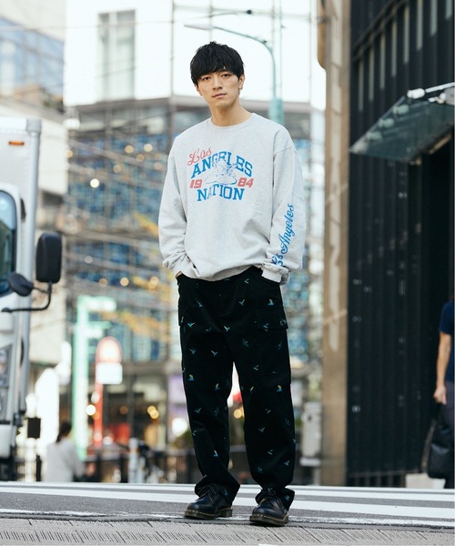 JOURNAL STANDARD relume(ジャーナルスタンダード レリューム)の「【NATIONBRANKS / ネーションブランクス】 プリントクルーネックスウェット(スウェット・メンズ・ブラック/ライトグレー/ブルー系その他・MEDIUM/LARGE)」の4枚目の写真