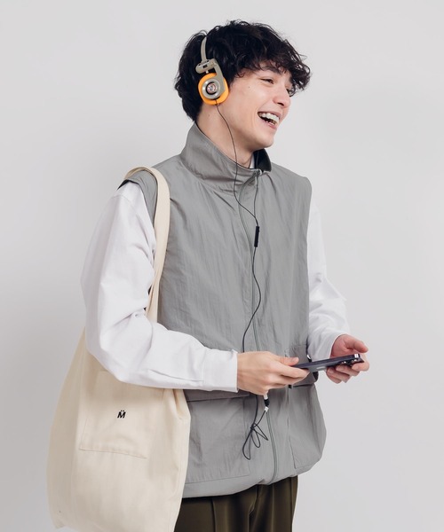 MUHET(ミュエータ)の「2WAYリバーシブルベスト(ベスト・レディース・カーキ/ブラウン/ネイビー・MEDIUM/X-LARGE)」の20枚目の写真