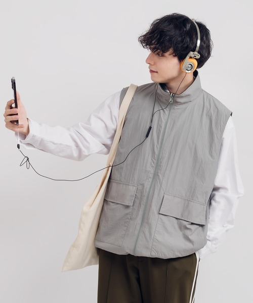 MUHET(ミュエータ)の「2WAYリバーシブルベスト(ベスト・レディース・カーキ/ブラウン/ネイビー・MEDIUM/X-LARGE)」の19枚目の写真