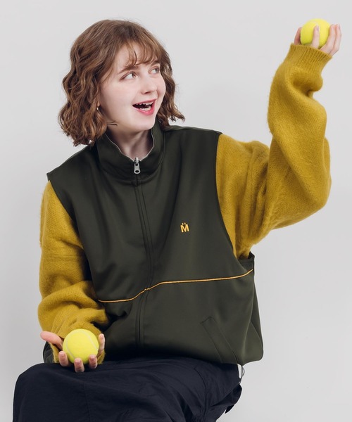 MUHET(ミュエータ)の「2WAYリバーシブルベスト(ベスト・レディース・カーキ/ブラウン/ネイビー・MEDIUM/X-LARGE)」の4枚目の写真
