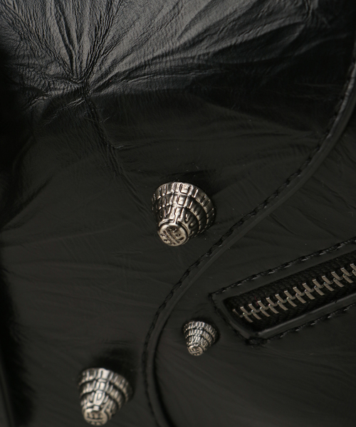 JW PEI（ジェイダブリューペイ）の「【JW PEI / ジェイダブリューペイ】 Tessa Crushed Shoulder Bag：ショルダーバッグ（ショルダーバッグ・レディース・ブラック・FREE）」の16枚目の写真