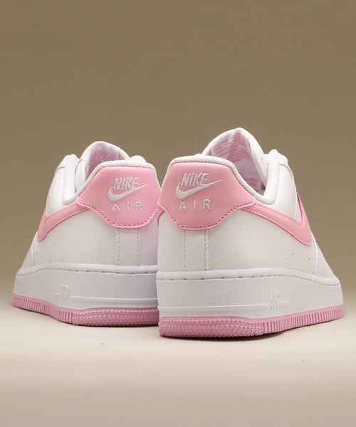 NIKE(ナイキ)の「NIKE AIR FORCE 1 '07 / ナイキ エア フォース 1 '07 【SP】(スニーカー・メンズ・ホワイト/ホワイト系その他2/ホワイト系その他・25.0cm/26.0cm/27.0cm/28.5cm/24.5cm/28.0cm/27.5cm/25.5cm/24.0cm/30.0cm/26.5cm/29.0cm)」の18枚目の写真