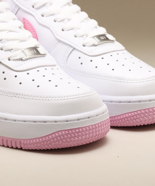 NIKE(ナイキ)の「NIKE AIR FORCE 1 '07 / ナイキ エア フォース 1 '07 【SP】(スニーカー・メンズ・ホワイト/ホワイト系その他2/ホワイト系その他・25.0cm/26.0cm/27.0cm/28.5cm/24.5cm/28.0cm/27.5cm/25.5cm/24.0cm/30.0cm/26.5cm/29.0cm)」の19枚目の写真