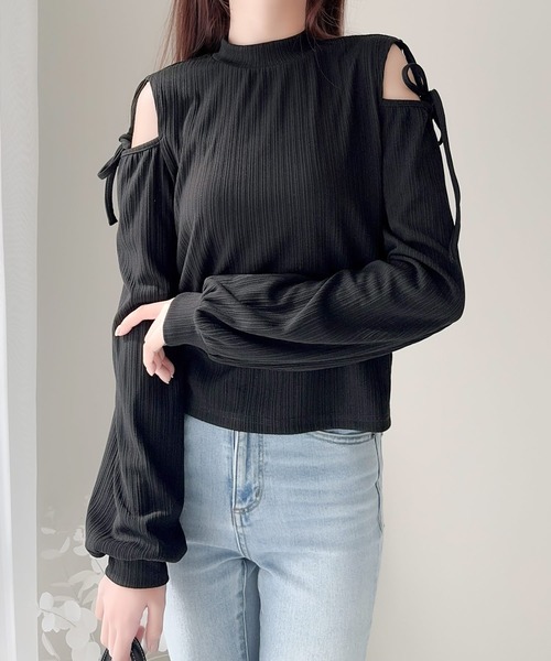 mily bilet(ミウィビレット)の「【mily bilet】ヘルシーな肌見せが今っぽい!肩開きリボン使いハイネックカットソー(Tシャツ/カットソー・レディース・アイボリー/ブラック/ブルー・LARGE/X-LARGE/SMALL/MEDIUM)」の15枚目の写真