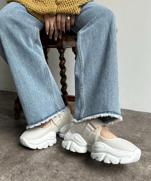 CPCM（シーピーシーエム）の「ボリュームソールメッシュスニーカー（スニーカー・レディース・ベージュ/アイボリー/ブラック・S/M/L）」の2枚目の写真