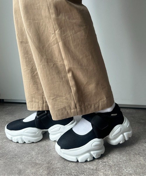 CPCM（シーピーシーエム）の「ボリュームソールメッシュスニーカー（スニーカー・レディース・ベージュ/アイボリー/ブラック・S/M/L）」の4枚目の写真