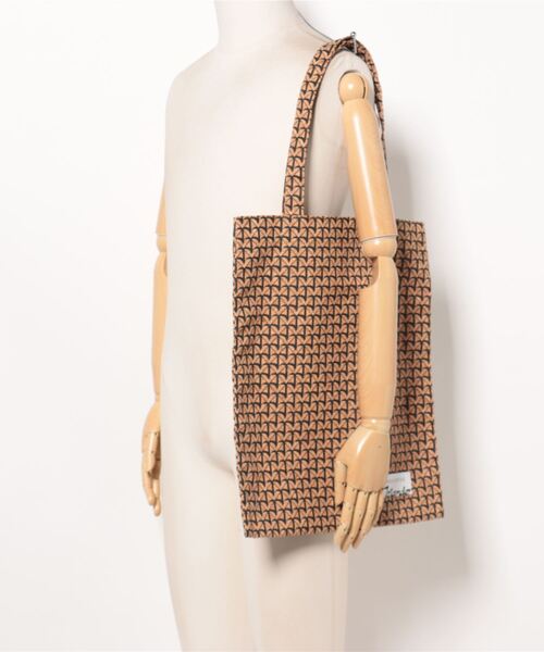 HELOYSE(エロイーズ)の「【HELOYSE/エロイーズ】 CORK FLAT TOTE(トートバッグ・レディース・ブラック/ホワイト・FREE)」の6枚目の写真