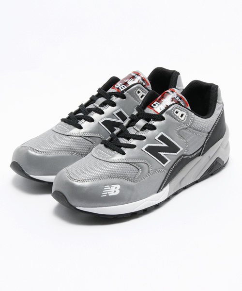 NEW BALANCE(ニューバランス)の「【NEW BALANCE/ニューバランス】MRT580/570229(スニーカー・メンズ・グレー/ブラック・26cm/27cm)」の2枚目の写真