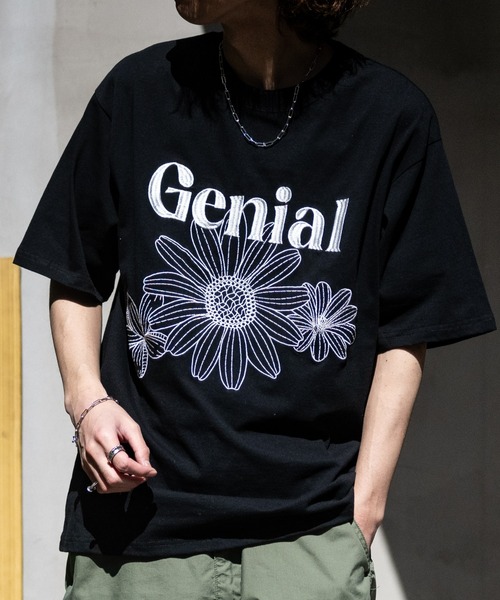 JOHN'S CLOSET（ジョンズクローゼット）の「【13】フロントフラワー BIGTシャツ（Tシャツ/カットソー・メンズ・ブラック/ホワイト/ホワイト系その他・MEDIUM/LARGE）」の3枚目の写真