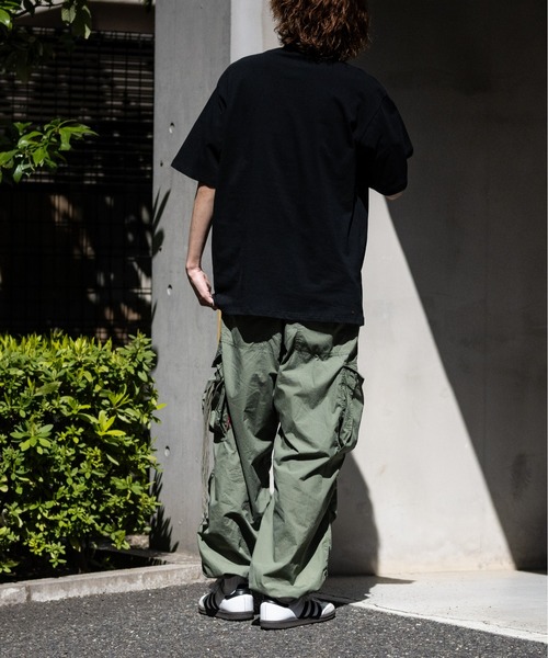 JOHN'S CLOSET（ジョンズクローゼット）の「【13】フロントフラワー BIGTシャツ（Tシャツ/カットソー・メンズ・ブラック/ホワイト/ホワイト系その他・MEDIUM/LARGE）」の15枚目の写真