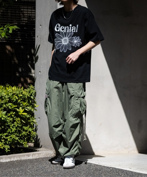 JOHN'S CLOSET（ジョンズクローゼット）の「【13】フロントフラワー BIGTシャツ（Tシャツ/カットソー・メンズ・ブラック/ホワイト/ホワイト系その他・MEDIUM/LARGE）」の17枚目の写真