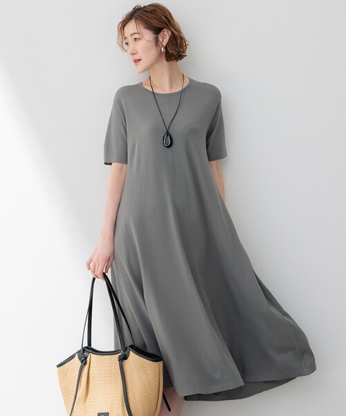 23区 L(ニジュウサンクオオキイサイズ)の「【洗える】レーヨンポリエステルストレッチ フレア ワンピース(ワンピース・レディース・ネイビー系/ブラック系/カーキ系・44/46)」の1枚目の写真