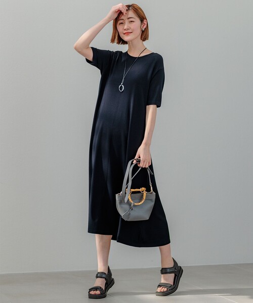 23区 L(ニジュウサンクオオキイサイズ)の「【洗える】レーヨンポリエステルストレッチ フレア ワンピース(ワンピース・レディース・ネイビー系/ブラック系/カーキ系・44/46)」の15枚目の写真