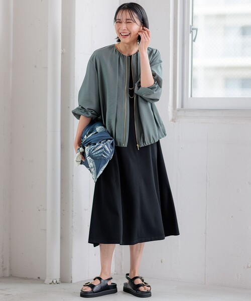 23区 L(ニジュウサンクオオキイサイズ)の「【洗える】レーヨンポリエステルストレッチ フレア ワンピース(ワンピース・レディース・ネイビー系/ブラック系/カーキ系・44/46)」の12枚目の写真