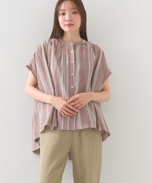 OMNES(オムネス)の「コットンボイル総柄フレンチスリーブギャザーシャツ(シャツ/ブラウス・レディース・アイボリー/ブラック×グリーン/ブラック×ホワイト/パープル/グリーン系その他/ブルー系その他/パープル系その他/キナリ/ネイビー/グリーン系その他2/ブラック系その他/ブラウン系その他・FREE)」の20枚目の写真