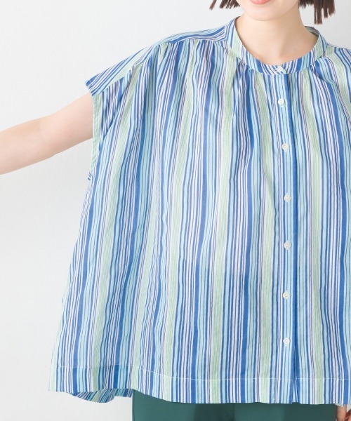 OMNES（オムネス）の「コットンボイル総柄フレンチスリーブギャザーシャツ（シャツ/ブラウス・レディース・アイボリー/ブラック×ホワイト/ブラック×グリーン/グリーン系その他/ブルー系その他/パープル/キナリ/ネイビー/パープル系その他/ブラック系その他/ブラウン系その他/グリーン系その他2・FREE）」の16枚目の写真