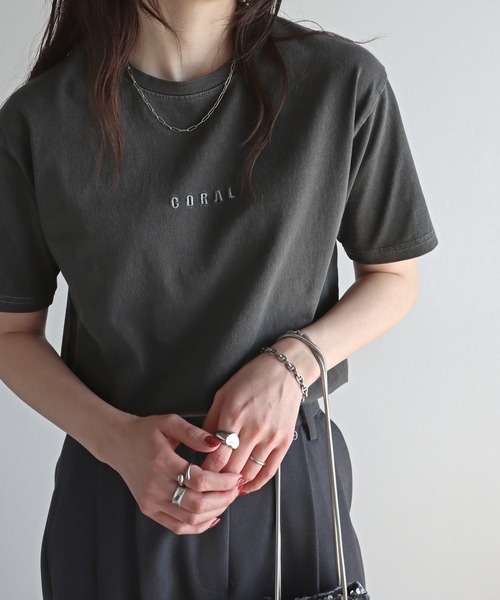 COURO(コウロ)の「アソートピグメントTシャツ(Tシャツ/カットソー・レディース・ブラック/ブラック系5/ブラック系6/ブラック系7/ブラック系8/ブラック系2/ブラック系4/ブラック系/ブラック系1/ブラック系3・M/L)」の14枚目の写真