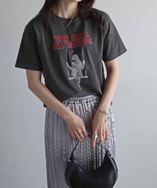 COURO(コウロ)の「アソートピグメントTシャツ(Tシャツ/カットソー・レディース・ブラック/ブラック系5/ブラック系6/ブラック系7/ブラック系8/ブラック系2/ブラック系4/ブラック系/ブラック系1/ブラック系3・M/L)」の18枚目の写真