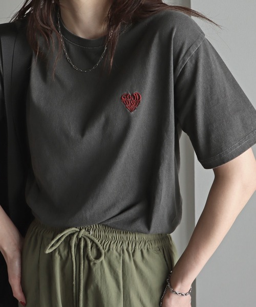 COURO(コウロ)の「アソートピグメントTシャツ(Tシャツ/カットソー・レディース・ブラック/ブラック系5/ブラック系6/ブラック系7/ブラック系8/ブラック系2/ブラック系4/ブラック系/ブラック系1/ブラック系3・M/L)」の21枚目の写真
